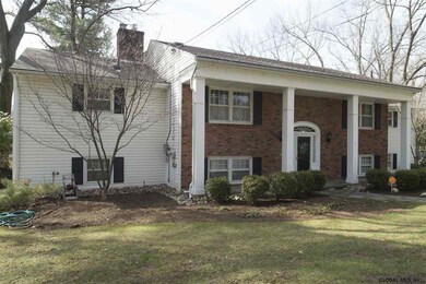 11 Graffunder Dr, Albany, NY 12204 - photo 4