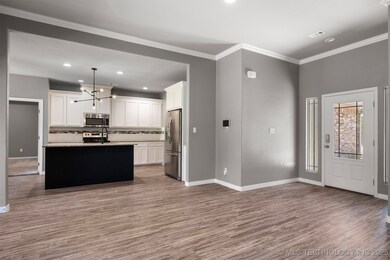 Open concept living/kitchen