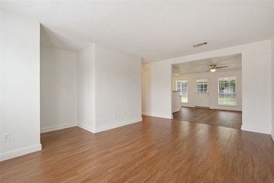 3021 Dupree St, Irving, TX 75062 - photo 3