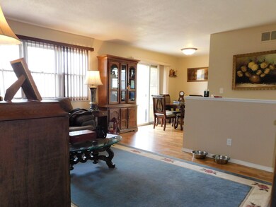 1421 Shelly Ct, Mulvane, KS 67110 - photo 2