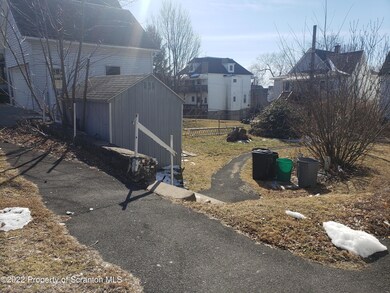 212 214 E Elm St, Dunmore, PA 18512 - photo 3