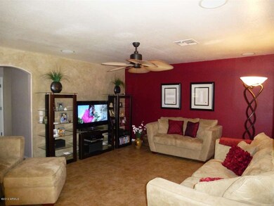 44-Family Room