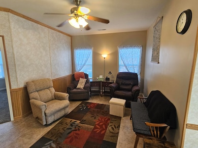 210 W Spring St, Boonville, MO 65233 - photo 5