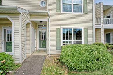 614 Apex Ln, Troy, NY 12182 - photo 2