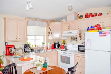 9 Regatta Rd, Polson, MT 59860 - photo 2