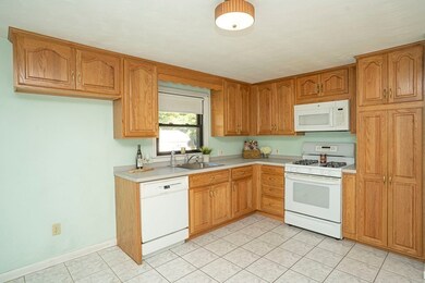 150 Manzella Ct, Rockland, MA 02370 - photo 6