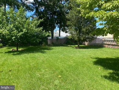 37 E 5th Ave, Runnemede, NJ 08078 - photo 3