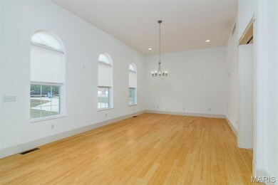 12 Clearlake Dr, Centralia, IL 62801 - photo 7