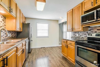 2213 Northview Dr, Manhattan, KS 66502 - photo 6