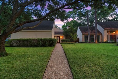 10219 Inwood Dr, Houston, TX 77042 - photo 5