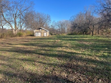707 S Jones Rd, Independence, MO 64056 - photo 2