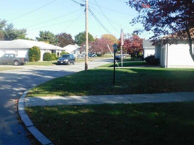 12 Wardlaw Ct, Providence, RI 02908 - photo 7