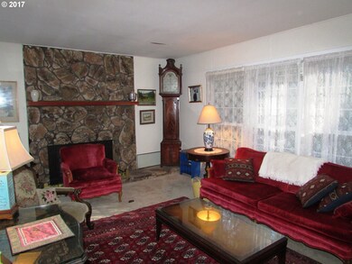 1697 Riverview St, Eugene, OR 97403 - photo 5