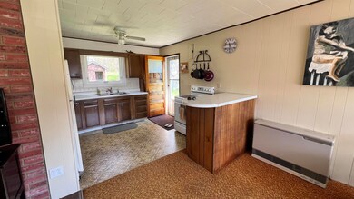 112 Lakefront Ln, Barton, VT 05822 - photo 5