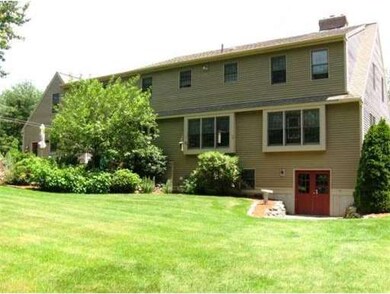 28 Gallair Cir, Holden, MA 01520 - photo 2