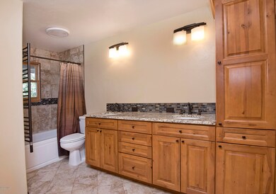 719-DeerBlvd-3-MLS_14
