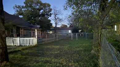 740 W College St, Stephenville, TX 76401 - photo 3