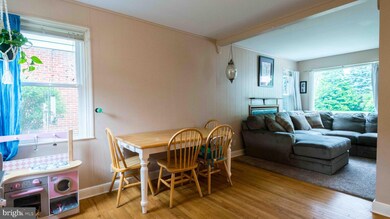 402 Lawrence Ave, Reading, PA 19609 - photo 6