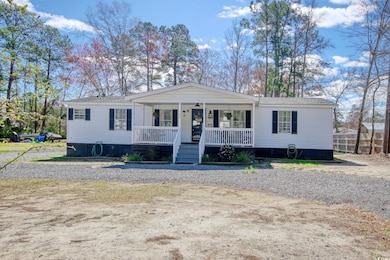View of front facade with a porch