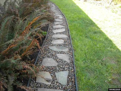 2040 SE Bethel St, Corvallis, OR 97333 - photo 7