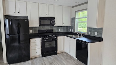 3225 Birch Ln unit 37, Kalamazoo, MI 49004 - photo 2