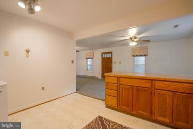 38 Gore Rd, Castleton, VA 22716 - photo 6