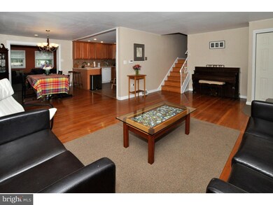 1105 Pinegrove Ave, Lansdale, PA 19446 - photo 4