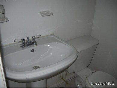 Pedestal Sink