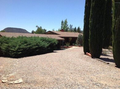 circular driveway