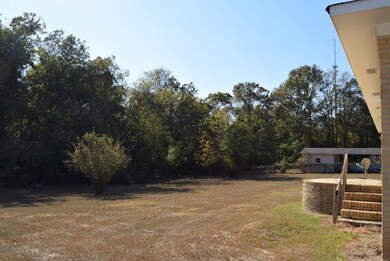 203 Dixon St, Warner Robins, GA 31088 - photo 2