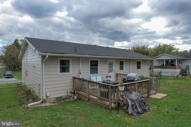 106 S McDonald St, Ranson, WV 25438 - photo 3