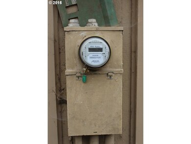 30186 Heather Oak Dr, Junction City, OR 97448 - photo 4