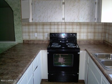 2913 N 44th Ln, Phoenix, AZ 85031 - photo 6