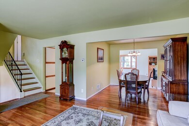 005_Living & Dining Room