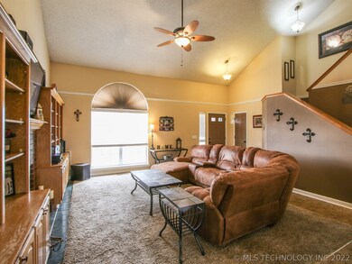 1804 W Gulfport St, Broken Arrow, OK 74011 - photo 5