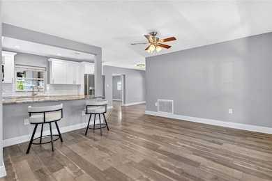 2000 76th St N, Saint Petersburg, FL 33710 - photo 3