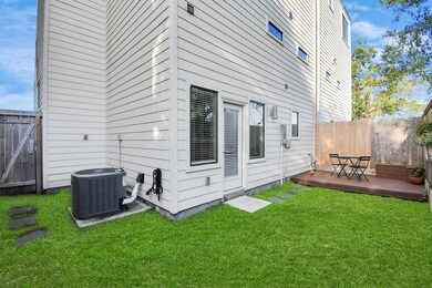 406 Marathon Oak Place, Houston, TX 77018 - photo 4