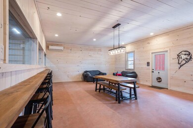 220329 5.15pm Arnouts 8136 66th Ave P Gr