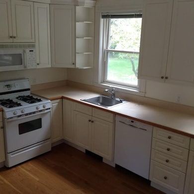 4 Eliot St unit 4R, Natick, MA 01760 - photo 4