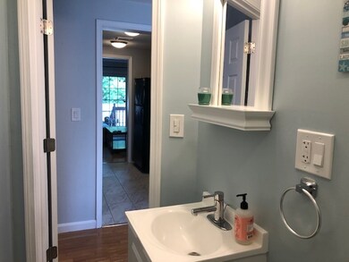 107 Franklin Street Extension unit 3, Derry, NH 03038 - photo 7