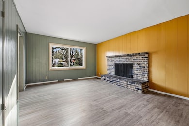 Living Room with Fireplac