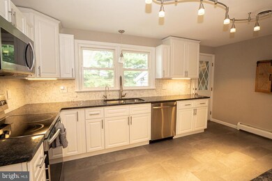 1693 County Line Rd, Bechtelsville, PA 19505 - photo 4