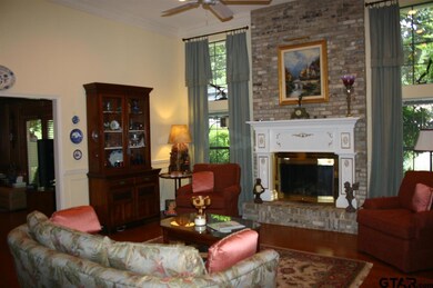 6100 Stoneleigh Dr, Tyler, TX 75703 - photo 5