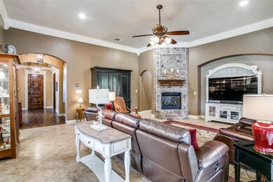 7900 Bentley Dr, North Richland Hills, TX 76182 - photo 5