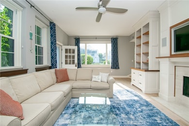 364 Bellevue Ave unit CH101, Newport, RI 02840 - photo 2