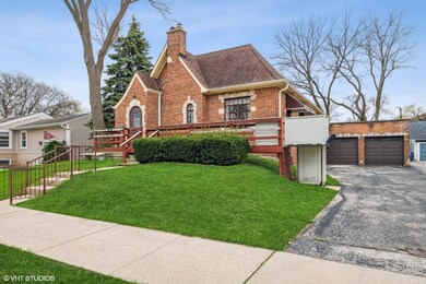 845 Greenview Ave, Des Plaines, IL 60016 - photo 2