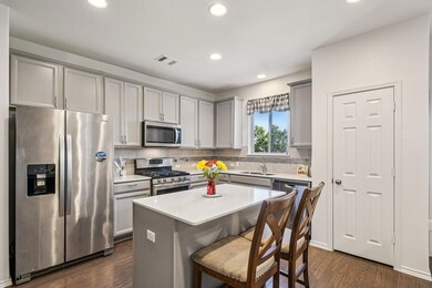 221 Bonnet Blvd, Georgetown, TX 78628 - photo 6