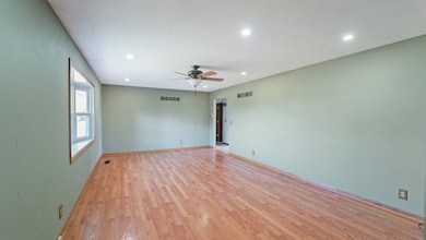 48 Bay Shore Dr, Lacon, IL 61540 - photo 7