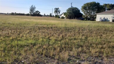 2808 NE 4th Place, Cape Coral, FL 33909 - photo 2