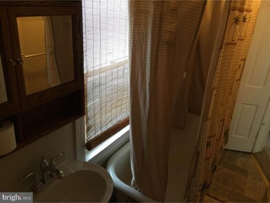 116 W Clayton Ave, Clayton, NJ 08312 - photo 7